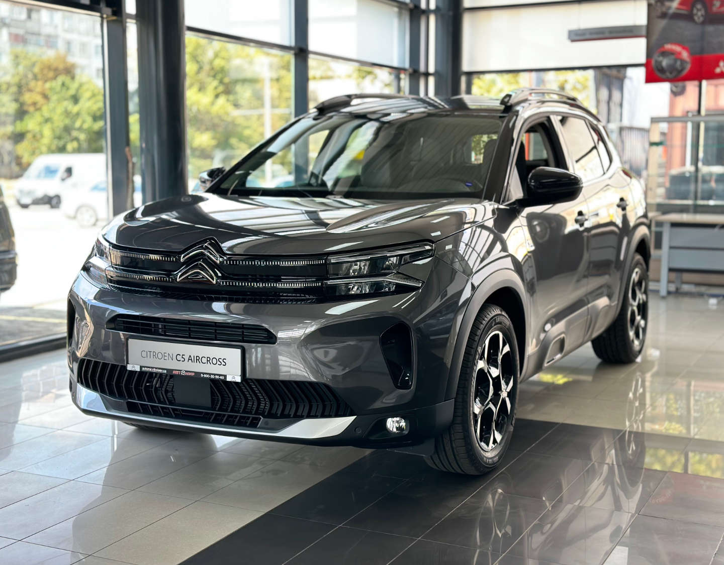 Кросовер Citroën C5 Aircross у автосалоні «Автосвіт Миколаїв» у Миколаєві